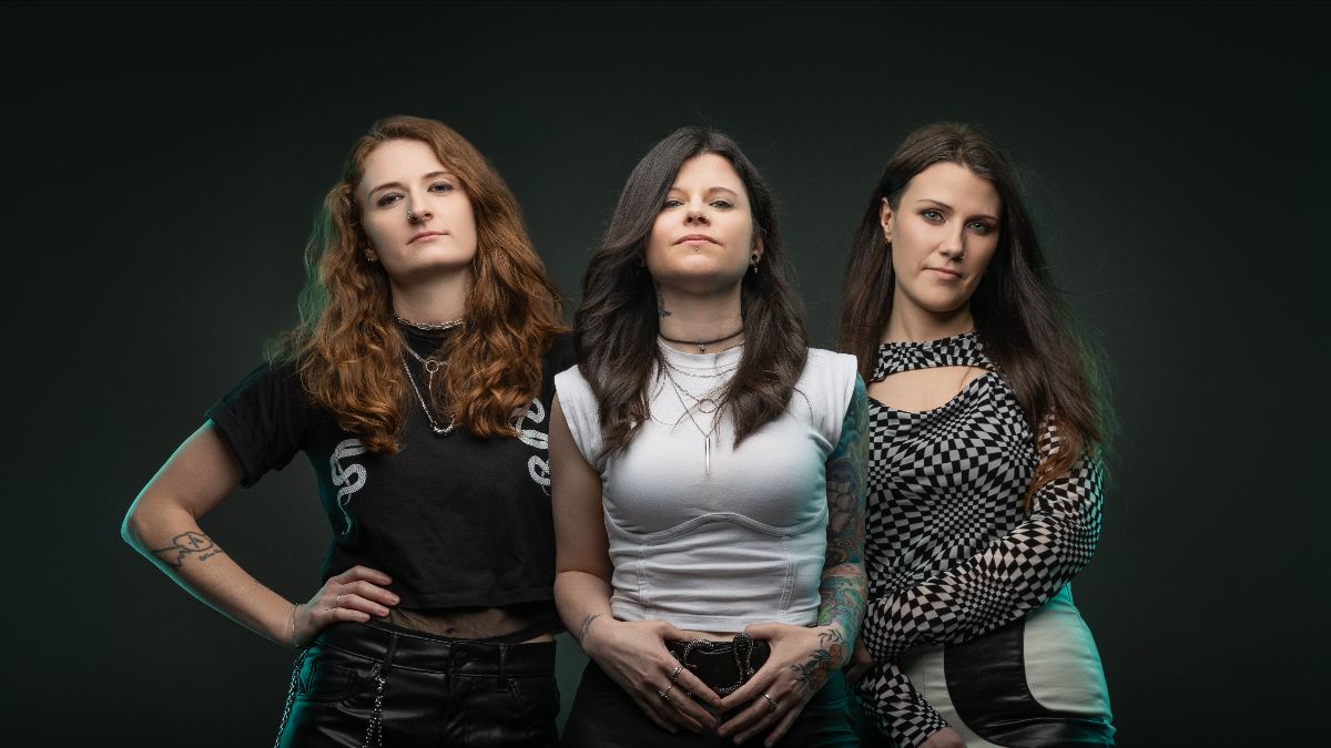 Powerhouse Rock Trio Häxan Announce Headline Tour!